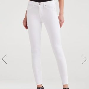7 for all Mankind Ankle Skinny in Clean White
